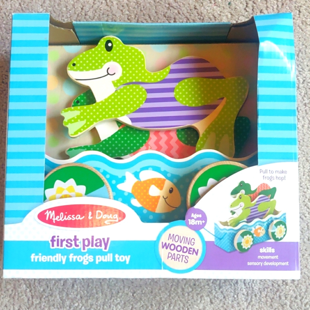 Melissa and Doug First Play - Friendly Frogs Pull Toy - New In Box